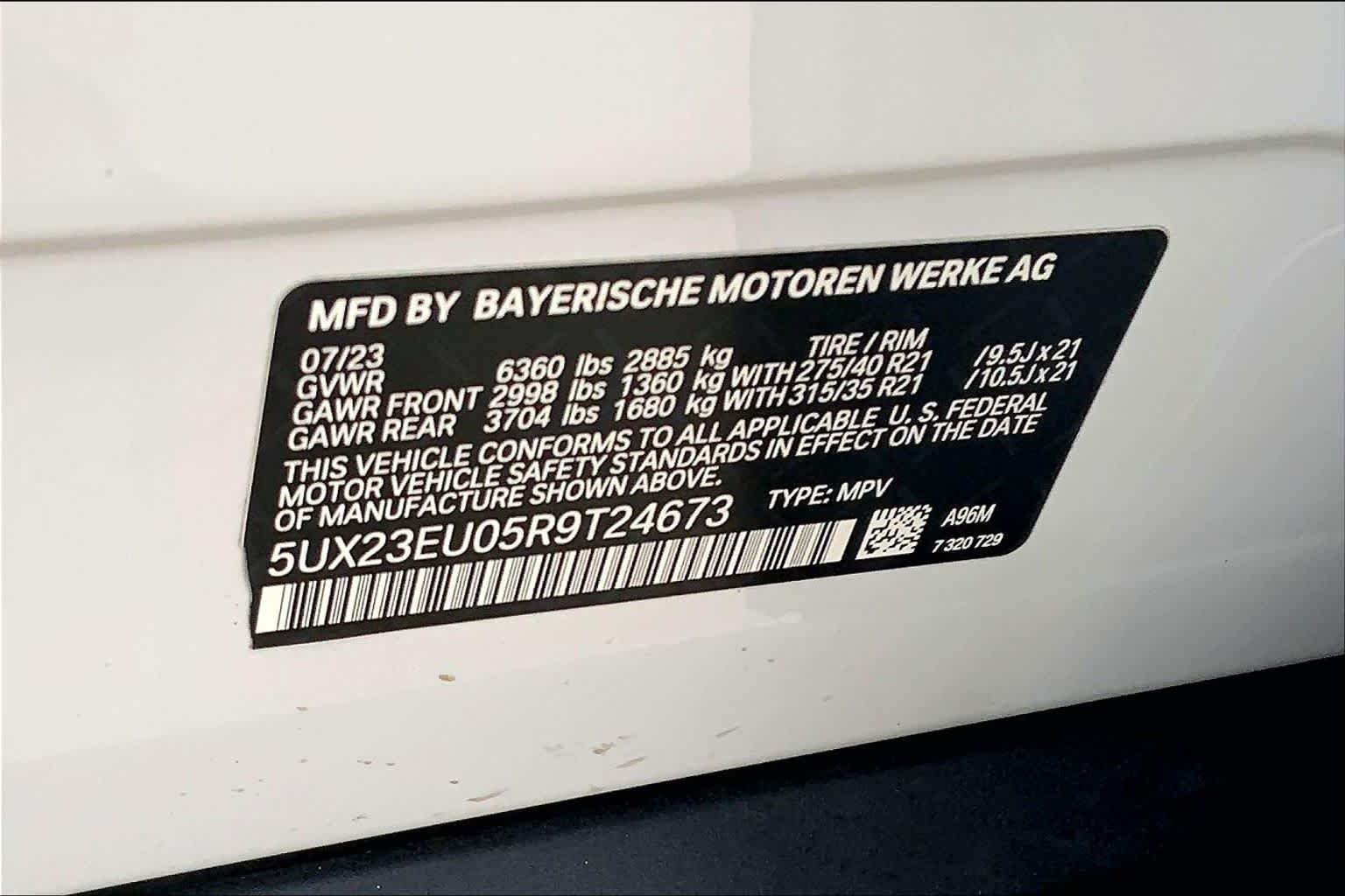 Used 2024 Mineral White Metallic BMW xDrive40i image 33