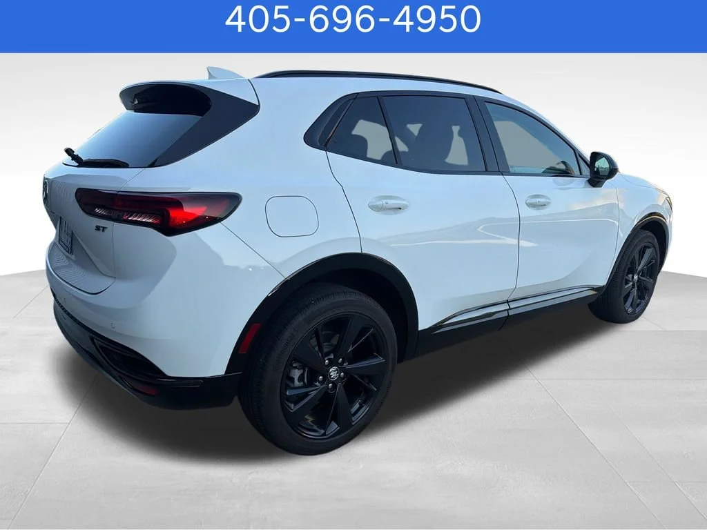Pre-Owned 2023 Buick Envision Essence