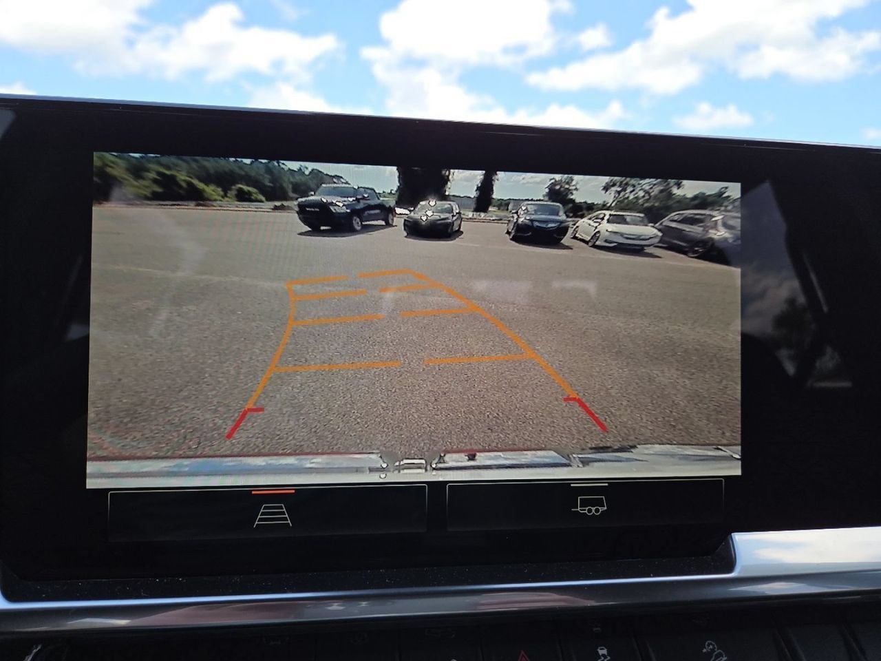 New 2026 Summit White GMC Elevation image 11
