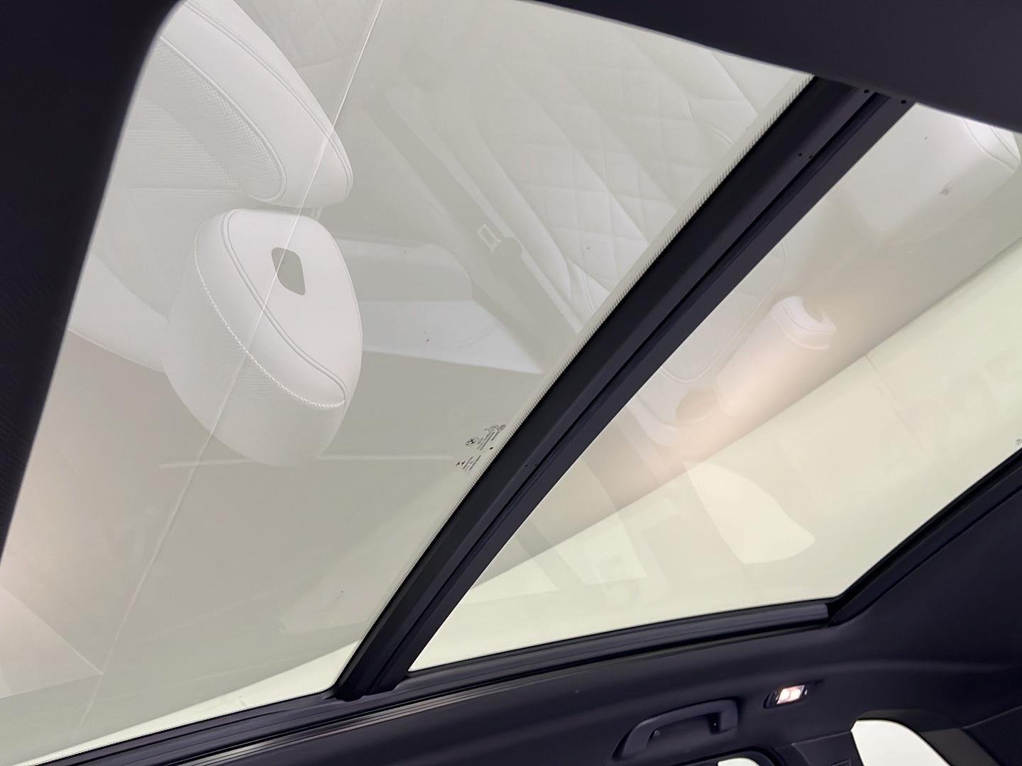 Certified Used 2023 Alpine White BMW xDrive45e image 23