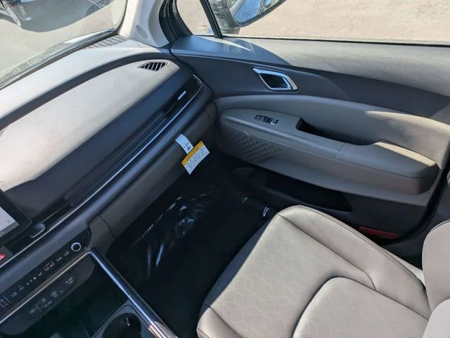 New 2026 Aurora Black Pearl Kia SX image 17