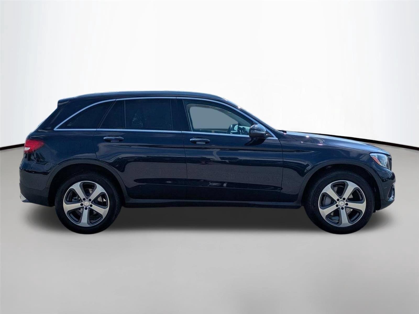Used 2016 Lunar Blue Metallic Mercedes-Benz GLC 300 image 4