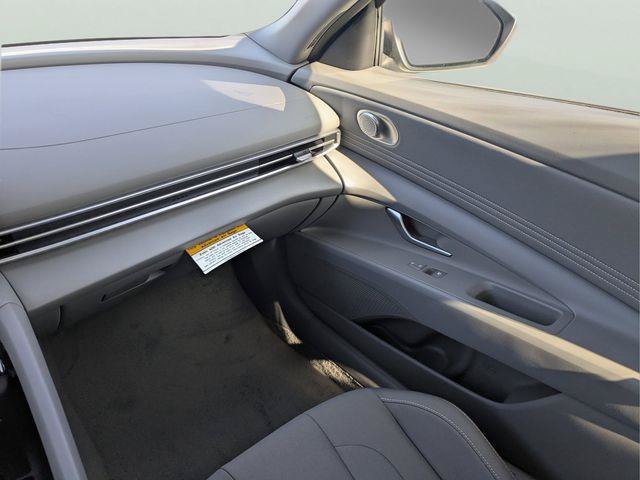 New 2026 Serenity White Hyundai SEL Sport image 18