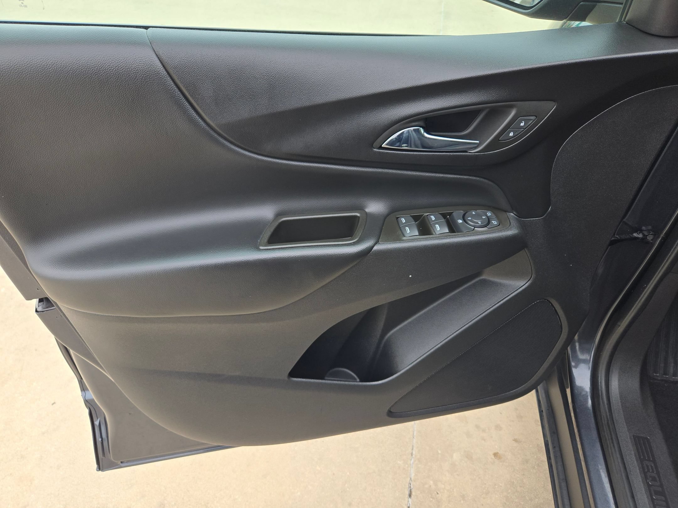 Used 2023 Iron Gray Metallic Chevrolet LT image 11