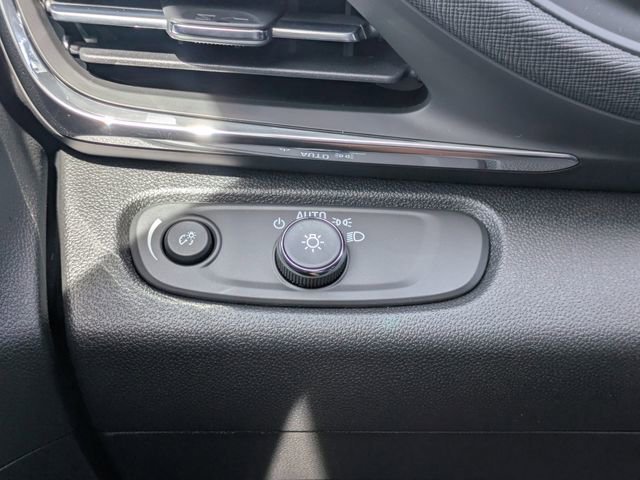 New 2026 Summit White Buick Preferred image 27