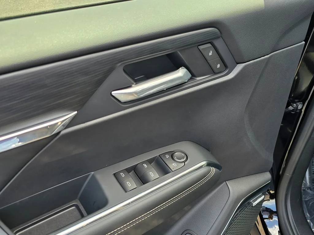2026 GMC Acadia Elevation - Photo 14
