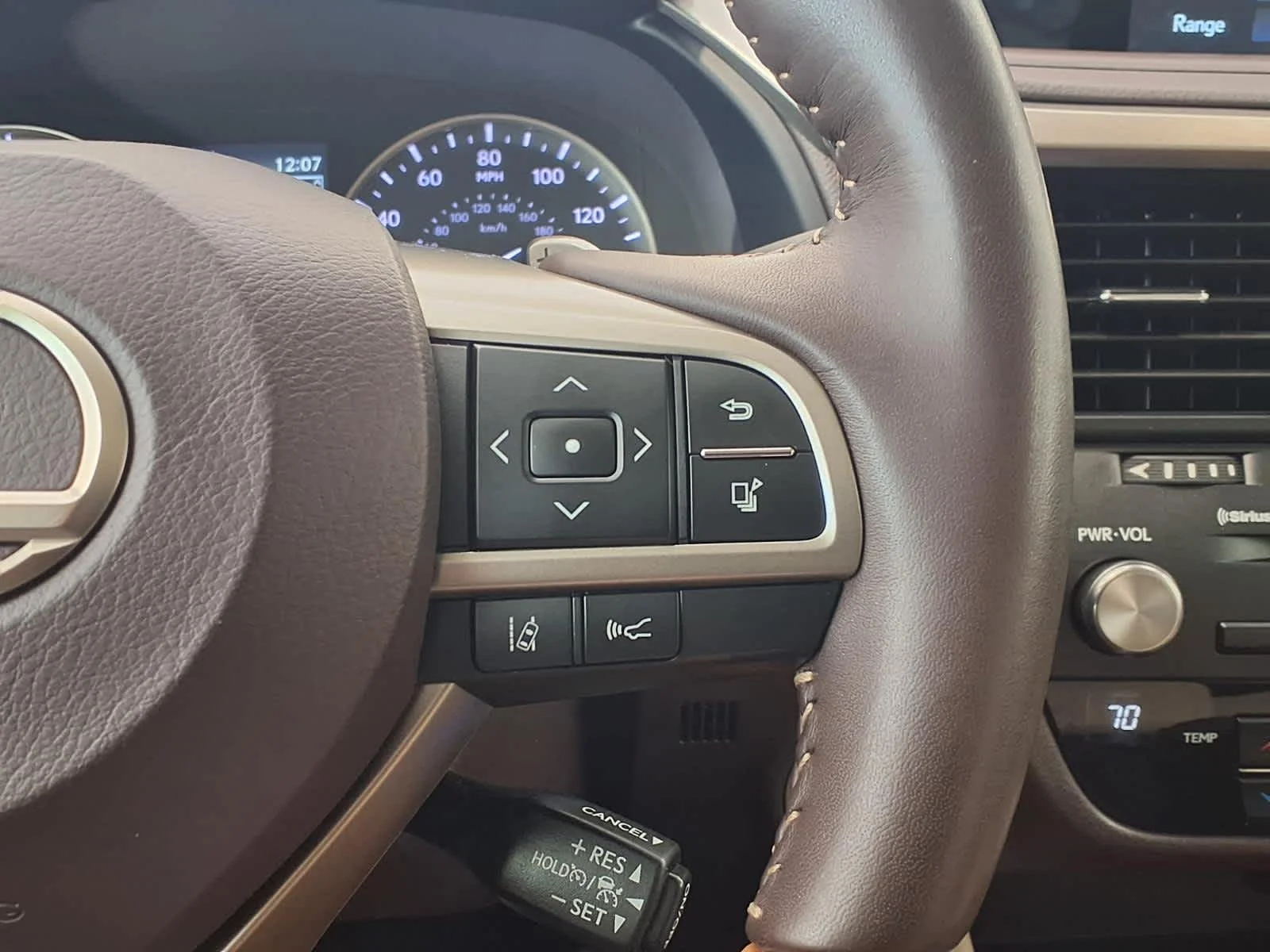 Used 2020 Eminent White Pearl Lexus  image 27