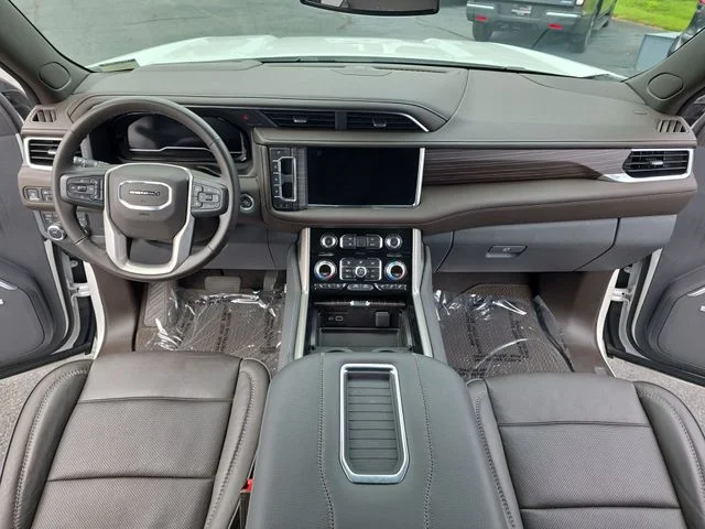 Used 2024 White GMC Denali image 10