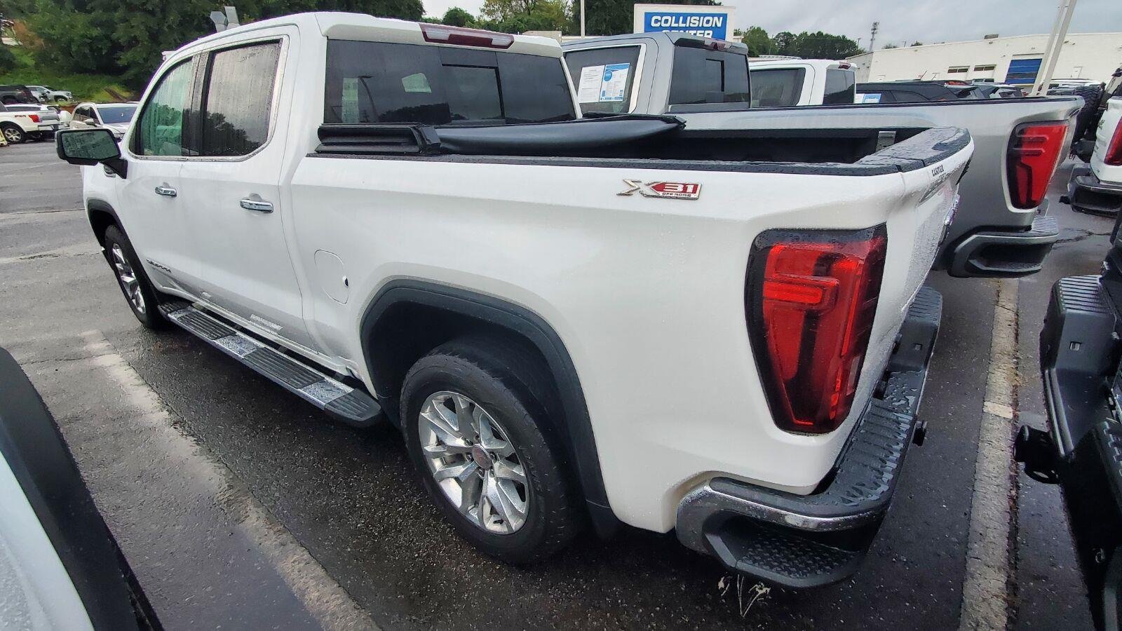 Used 2019 SUMMIT WHITE GMC SLT image 8