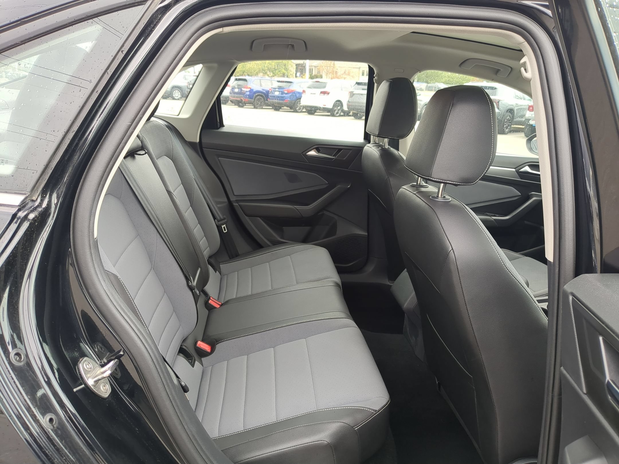 Used 2025 Gray Volkswagen SE image 29