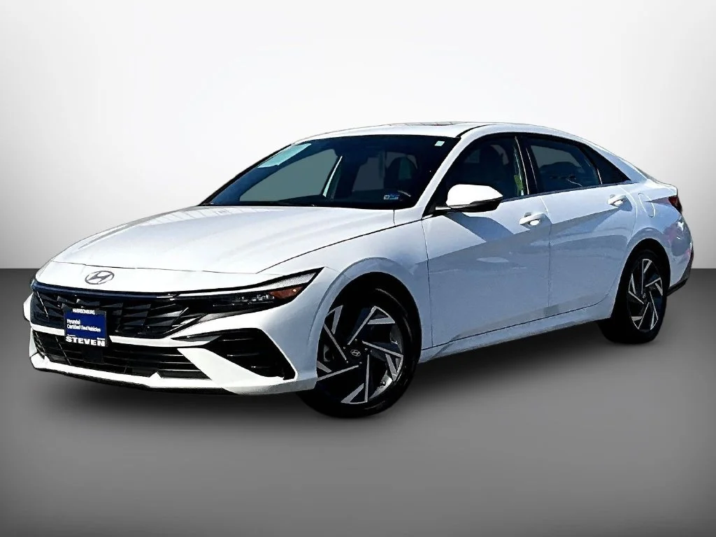Used 2026 White Hyundai Limited image 3