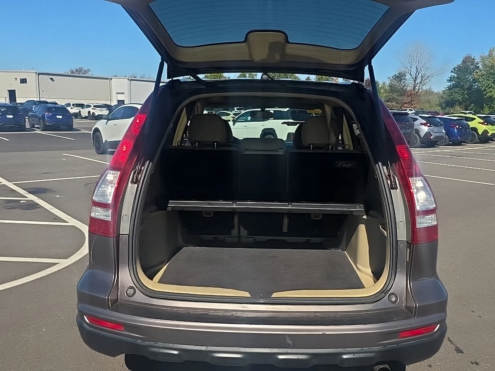 Used 2011 Urban Titanium Metallic Honda EX image 5