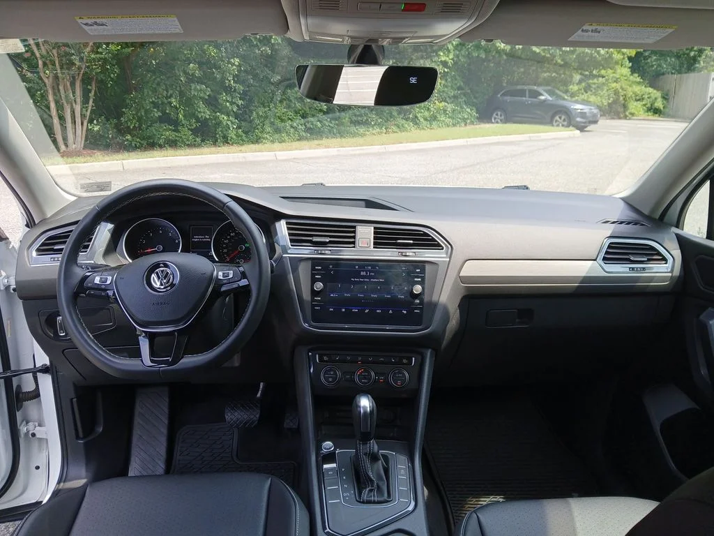 Used 2021 White Volkswagen  image 16