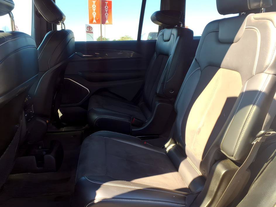 Used 2021 Bright White Clearcoat Jeep Altitude image 13