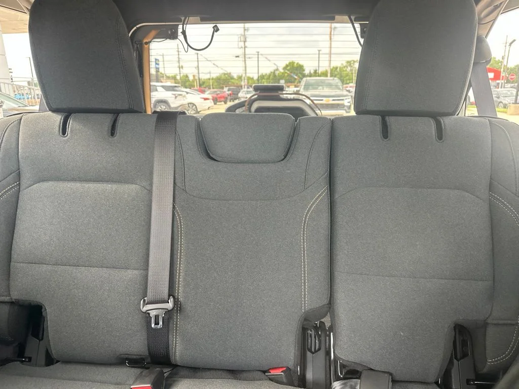 Used 2024 Gray Jeep Sport S image 23