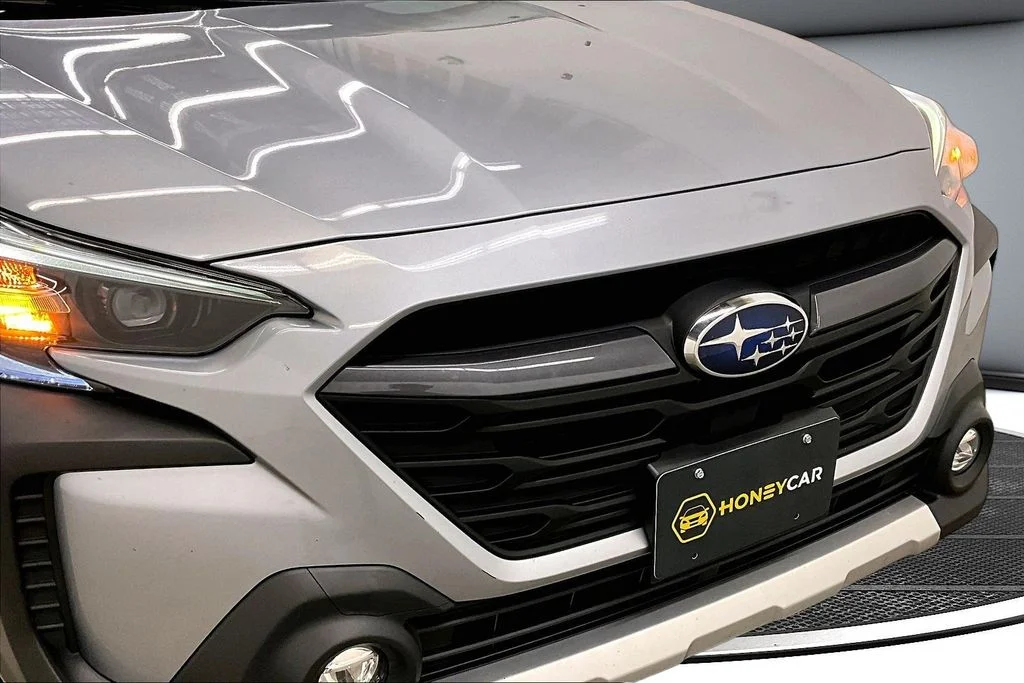 Used 2023 Silver Subaru Limited image 32
