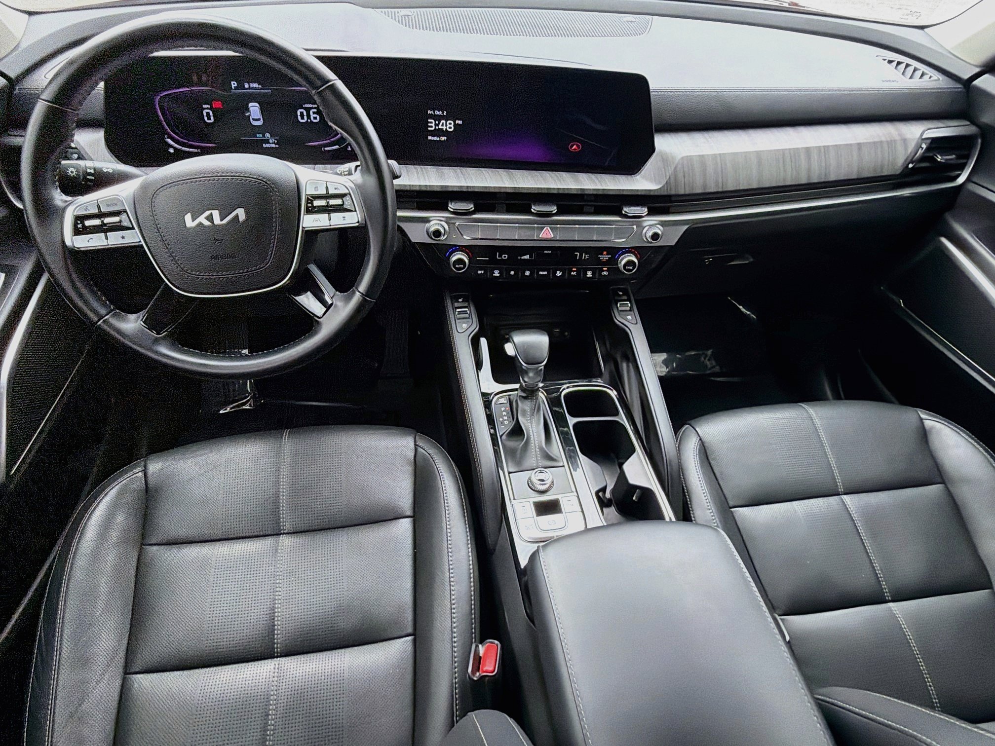 Used 2024 Dawning Red Kia EX image 17
