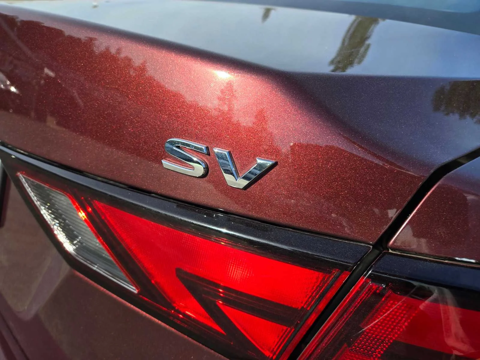 Used 2024  Nissan SV image 29