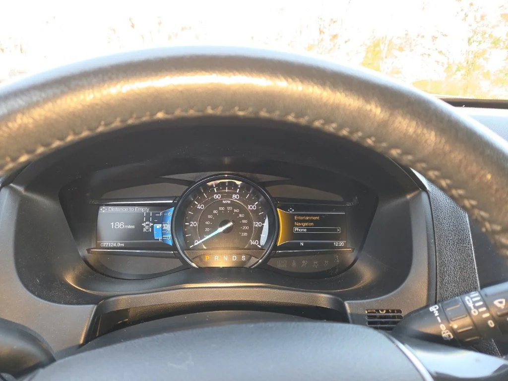 Used 2019 White Ford Limited image 10