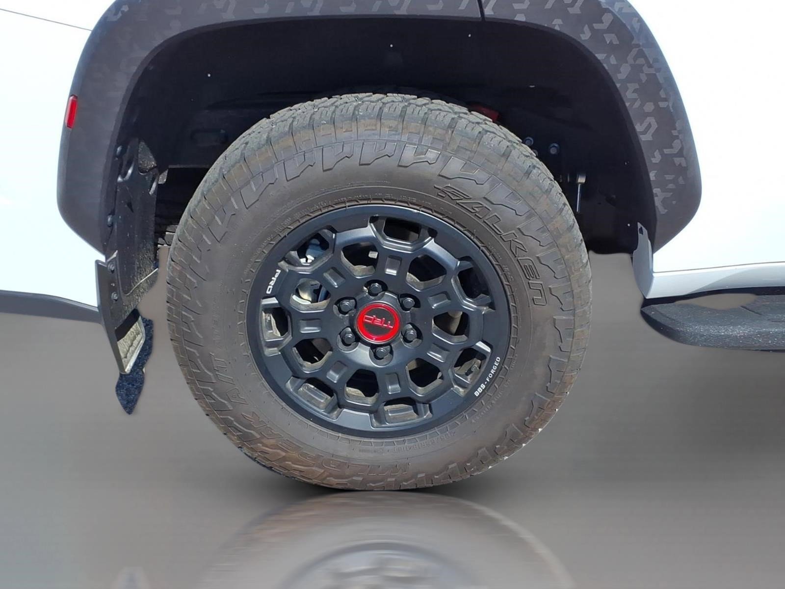 2025 Toyota Sequoia TRD Pro - Photo 7