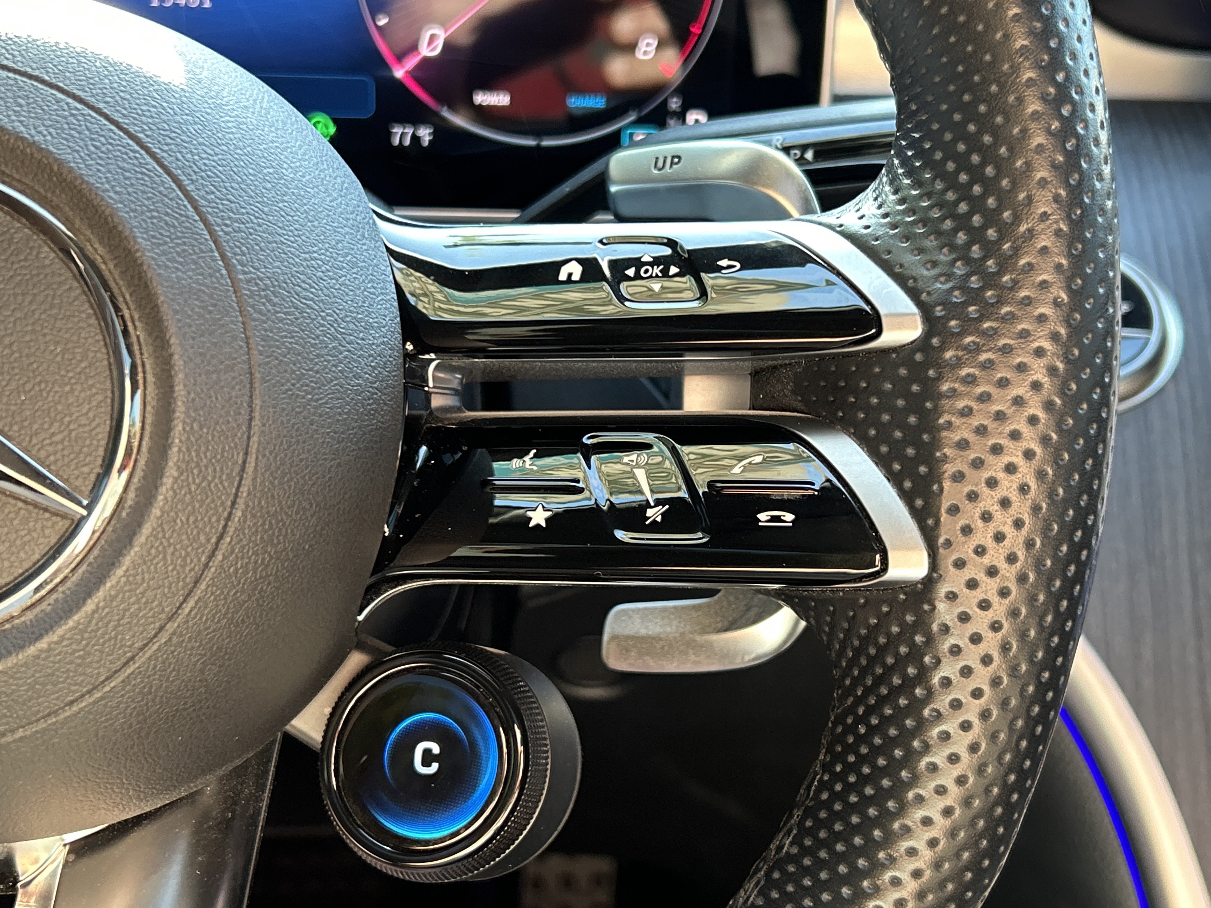 Certified Used 2025 Obsidian Black Metallic Mercedes-Benz AMG® CLE 53 4MATIC®+ Coupe image 28