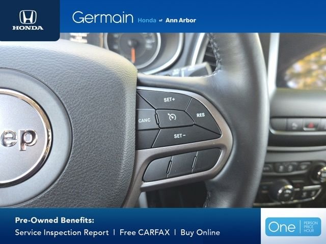 Used 2020 Billet Silver Metallic Jeep Latitude Plus image 22