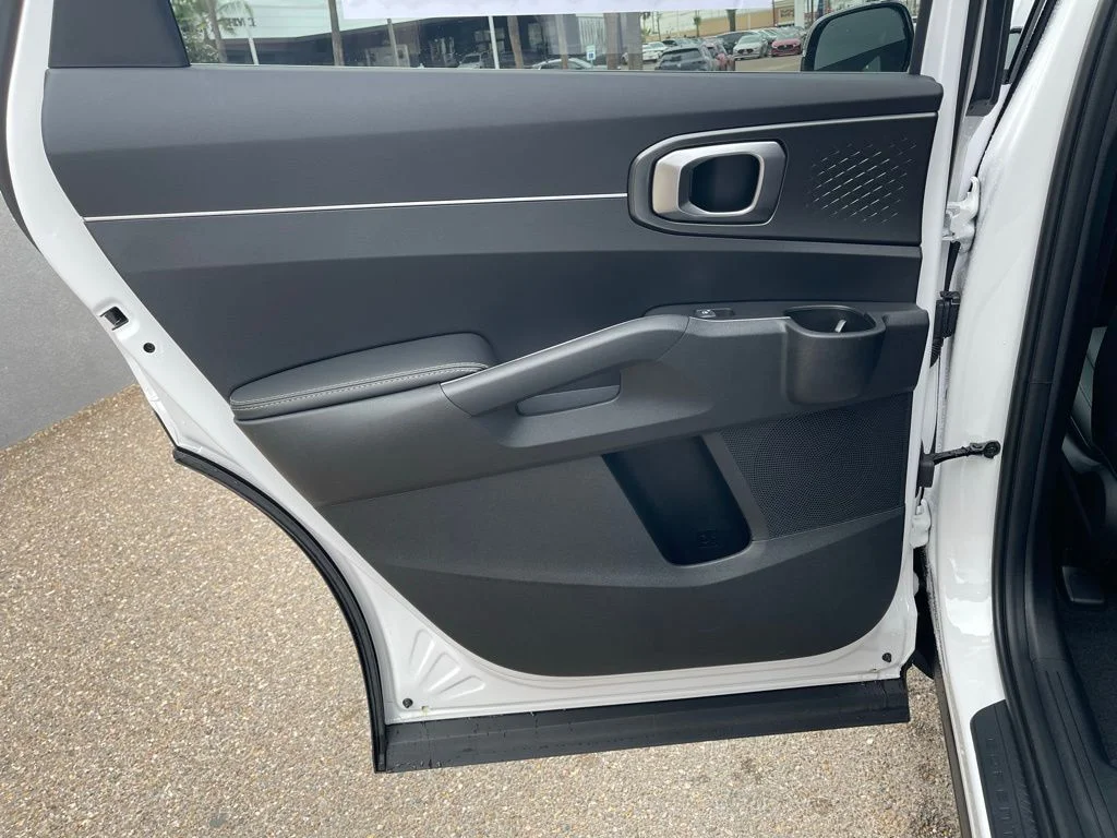 New 2026 White Kia S image 19