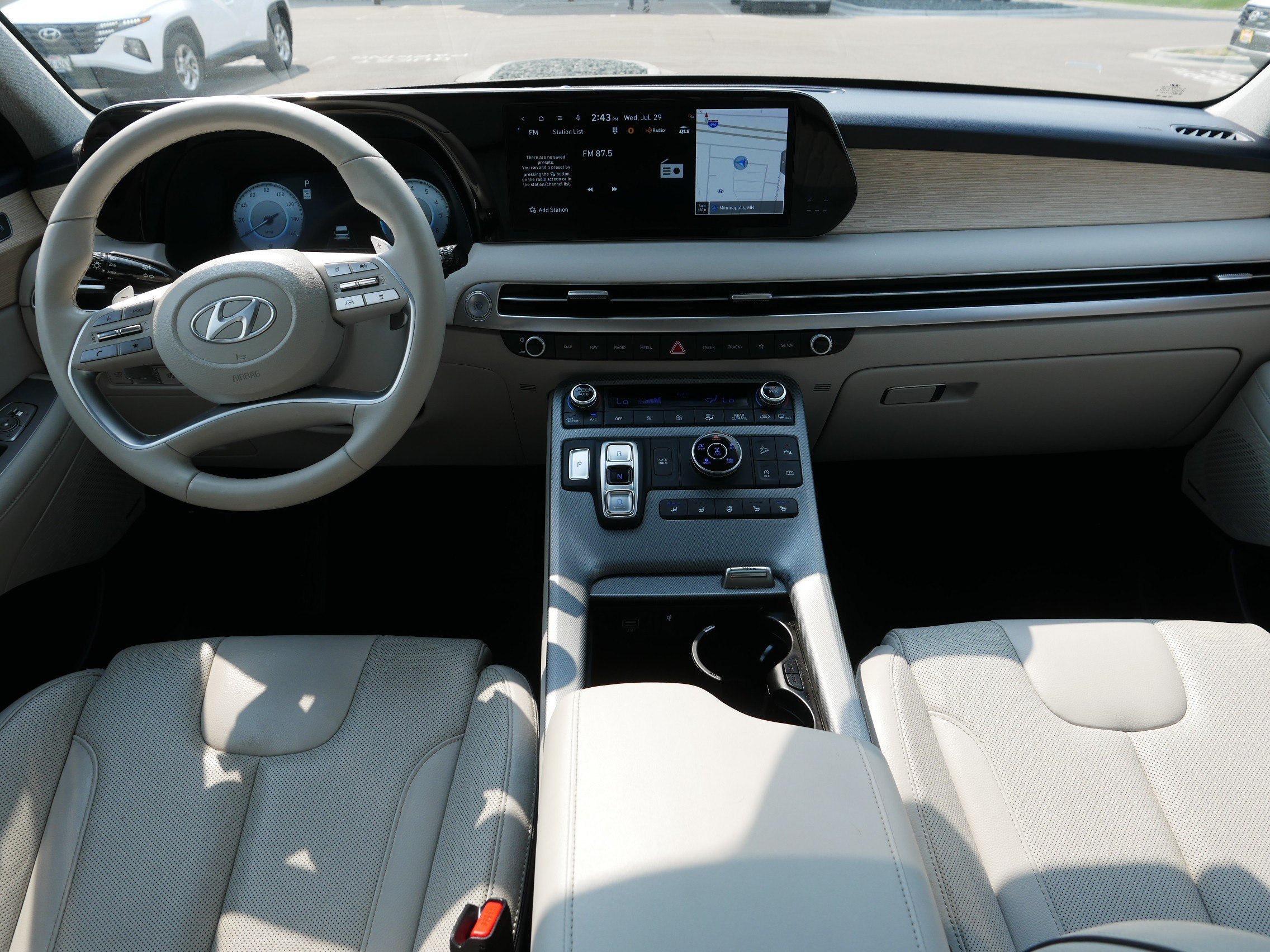 2023 Hyundai Palisade Limited - Photo 10
