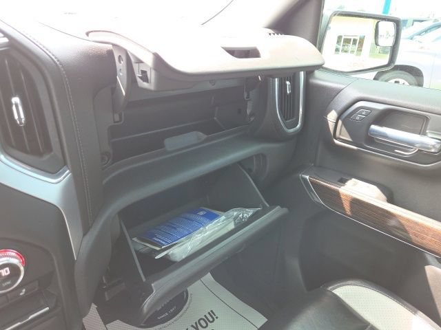 Used 2022 SUMMIT WHITE GMC Elevation image 39