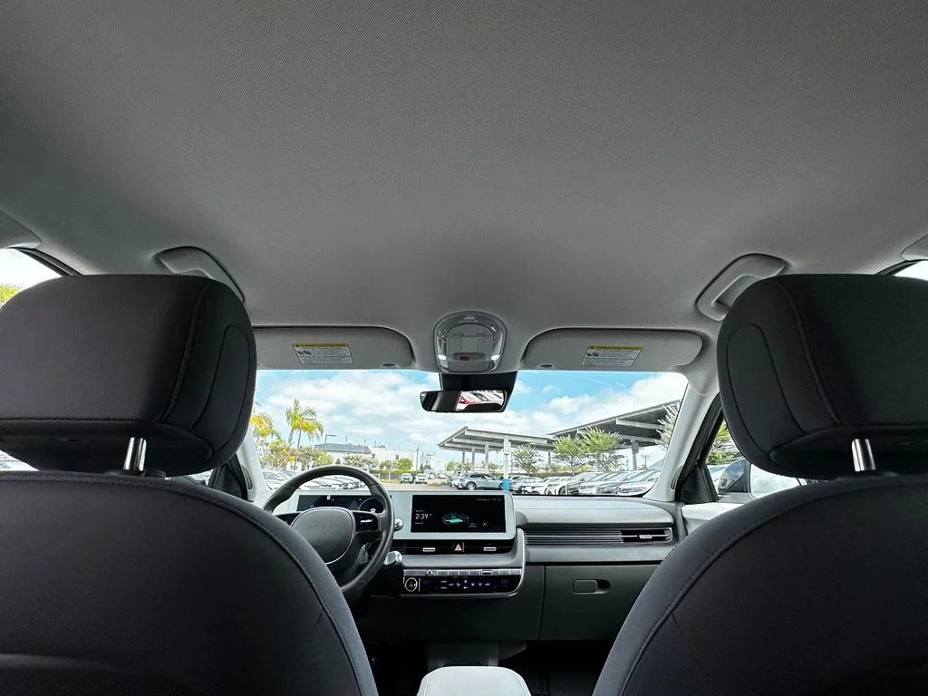 Used 2024 Black Hyundai SEL image 18