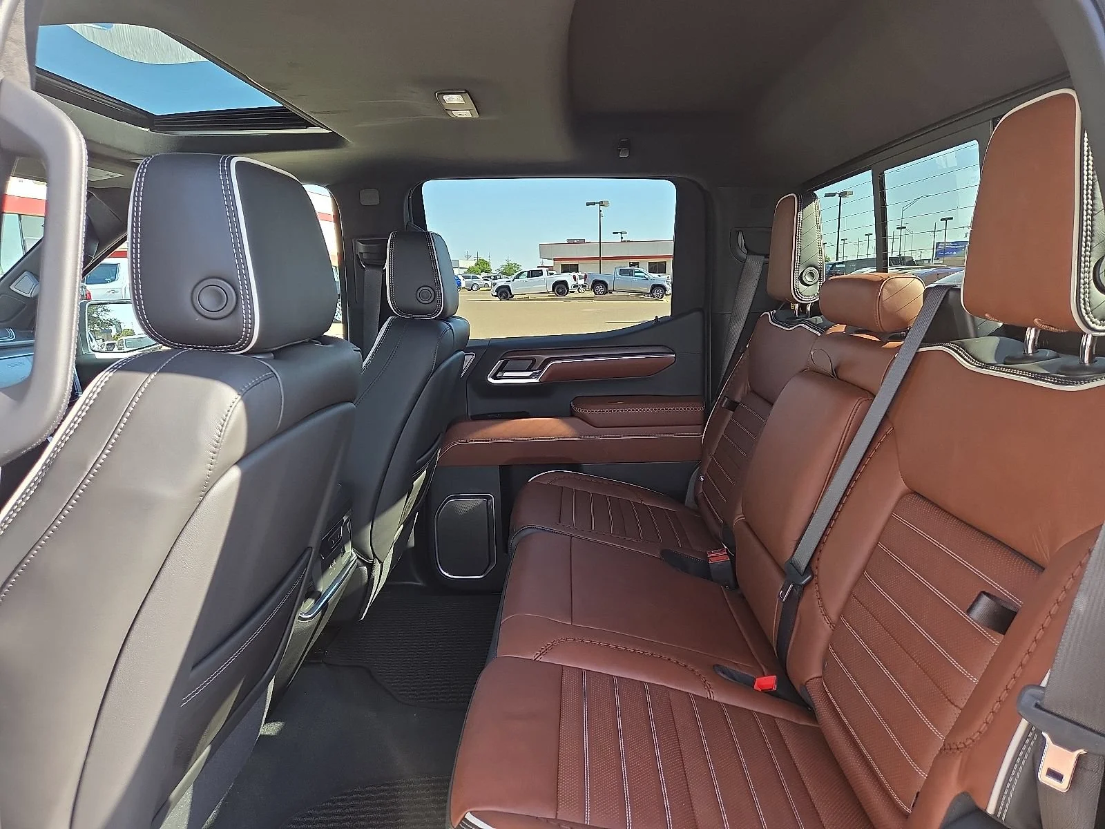 2026 GMC Sierra 1500 Denali Ultimate - Photo 11
