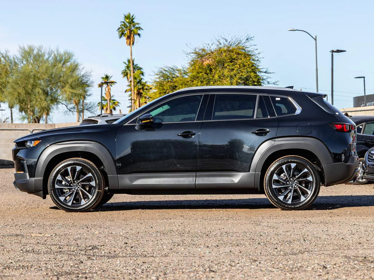 2026 Mazda CX-50 Premium Plus - Photo 4