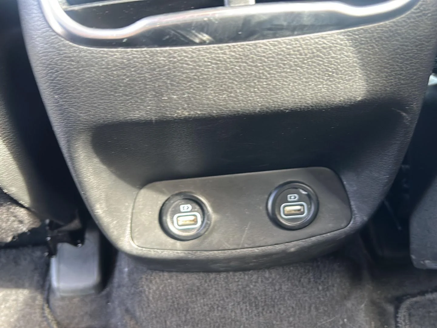Used 2023 Calypso Red Hyundai SEL image 19