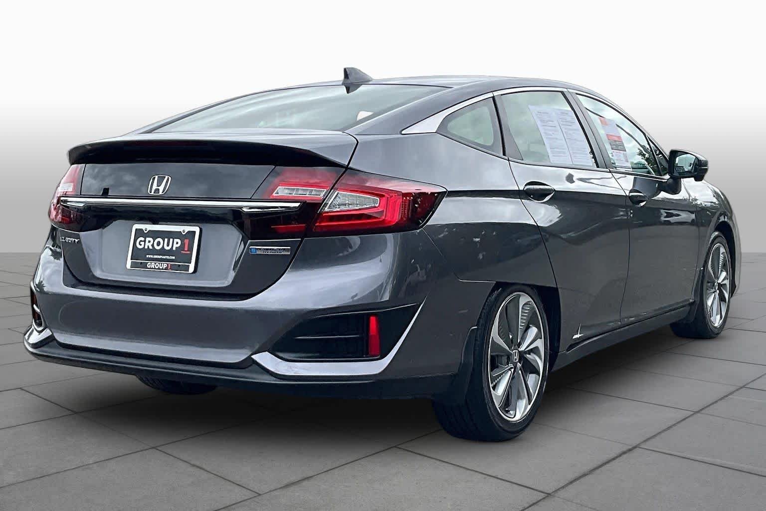 Used 2020 Modern Steel Metallic Honda  image 12