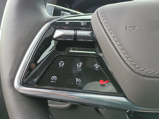 2026 Cadillac Escalade V-Series - Photo 16