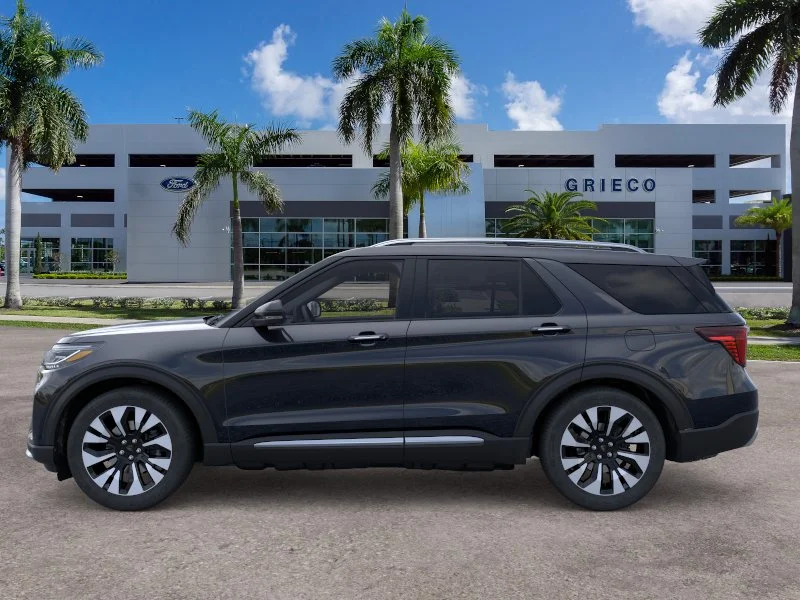 New 2026 Agate Black Metallic Ford Platinum™ image 27