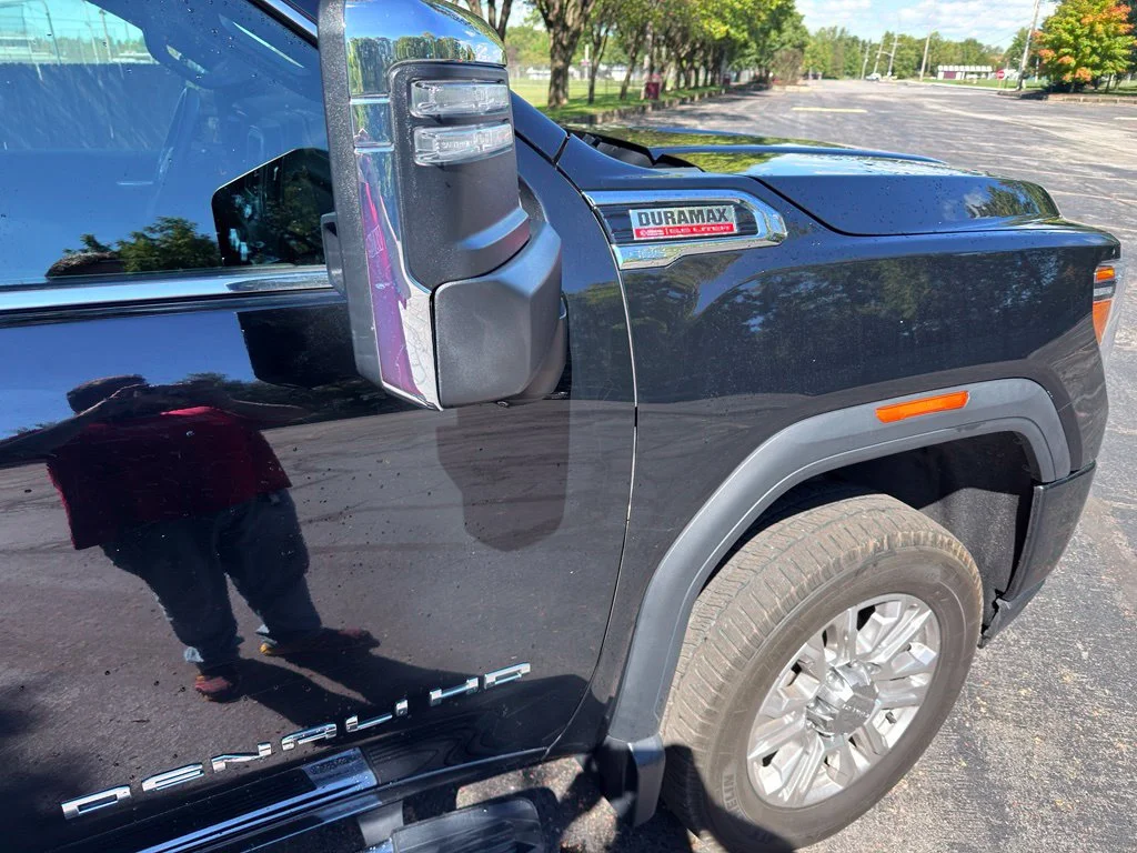 Used 2021 Black GMC Denali image 11