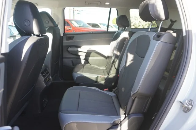 New 2027 Sandstone Volkswagen SE w/Technology image 22