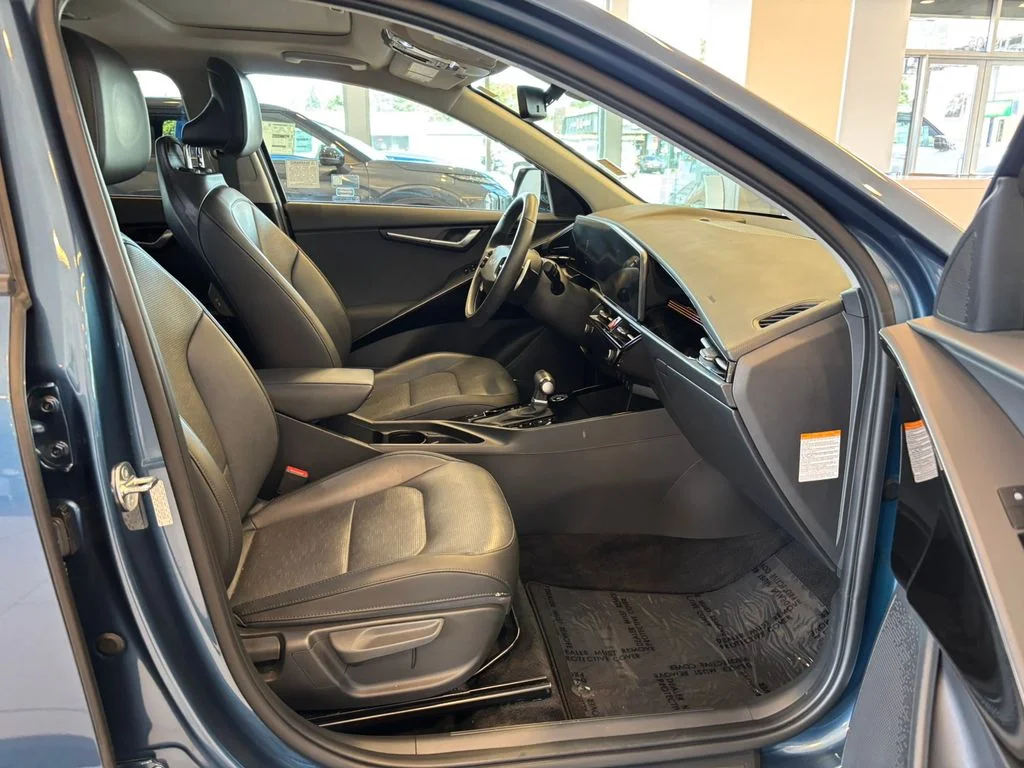 Used 2023 Blue Kia SX image 23