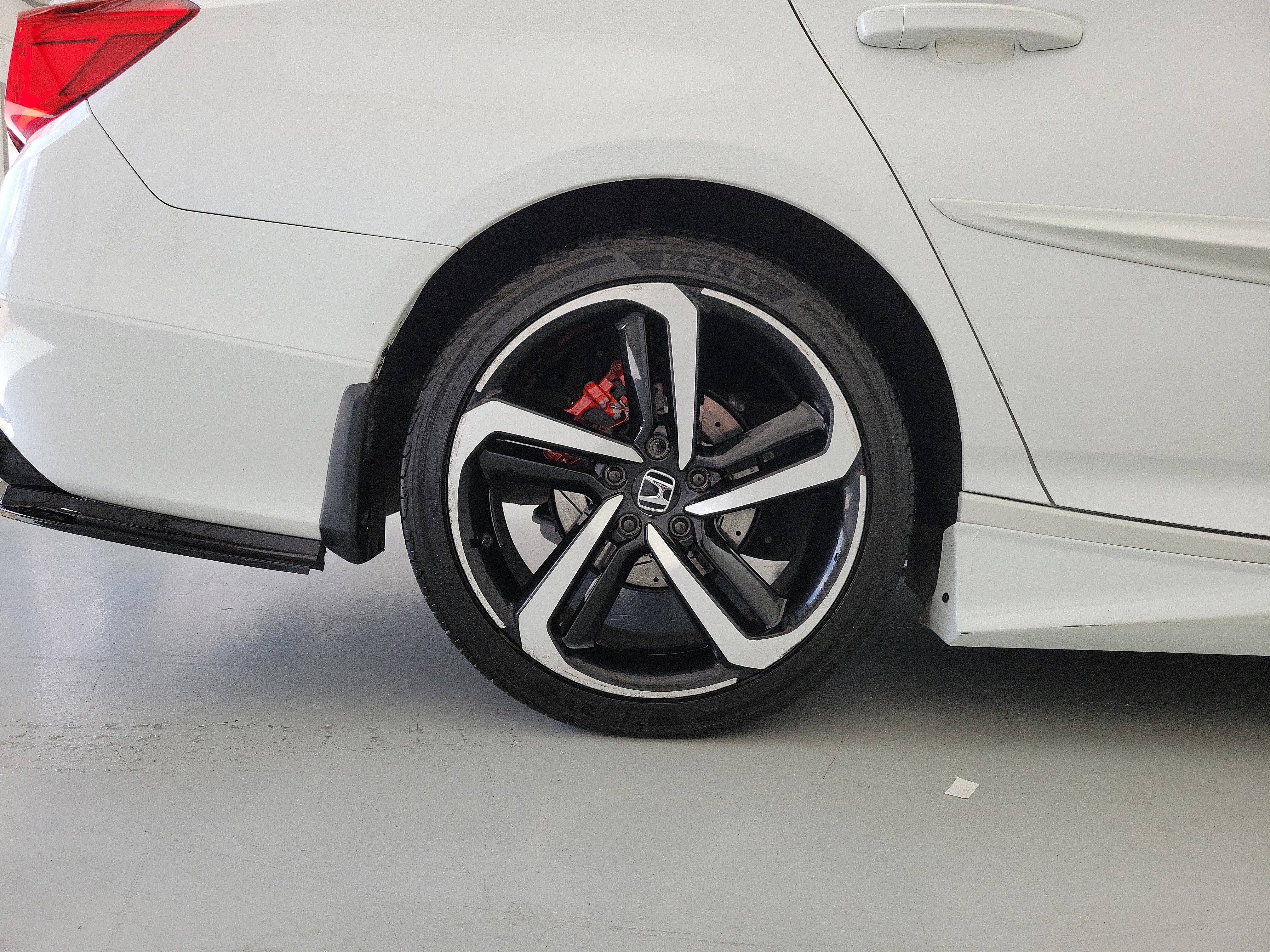 Used 2021 Platinum White Pearl Honda Sport 2.0T image 12