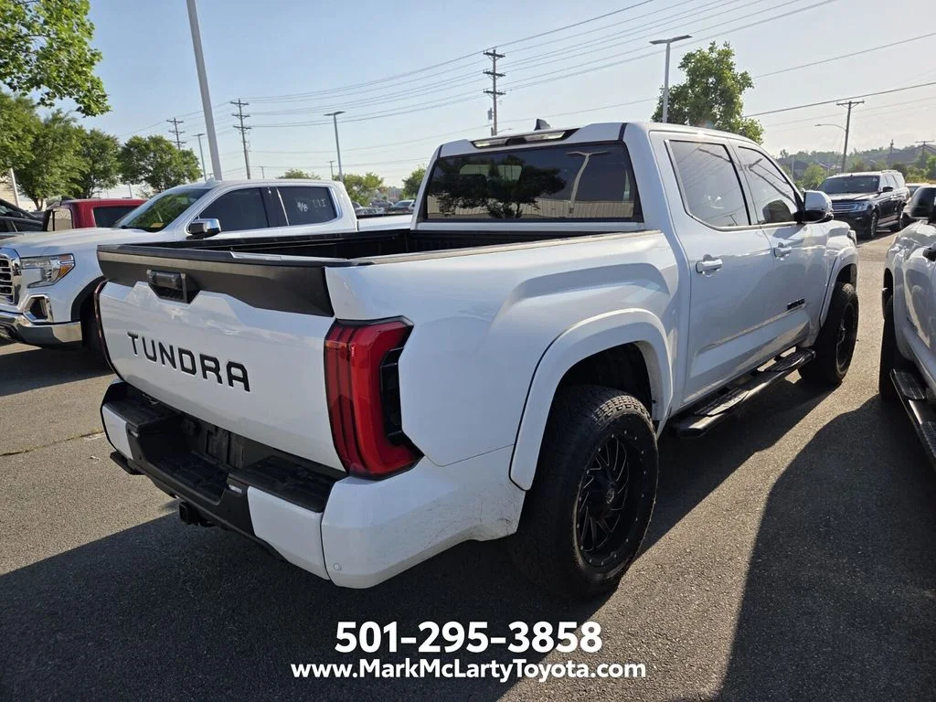 Used 2022 White Toyota SR5 image 10