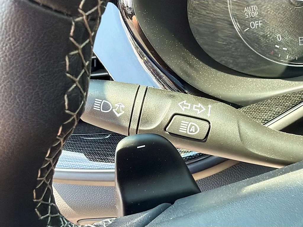 Used 2023 Cinnabar Metallic Buick Essence image 21