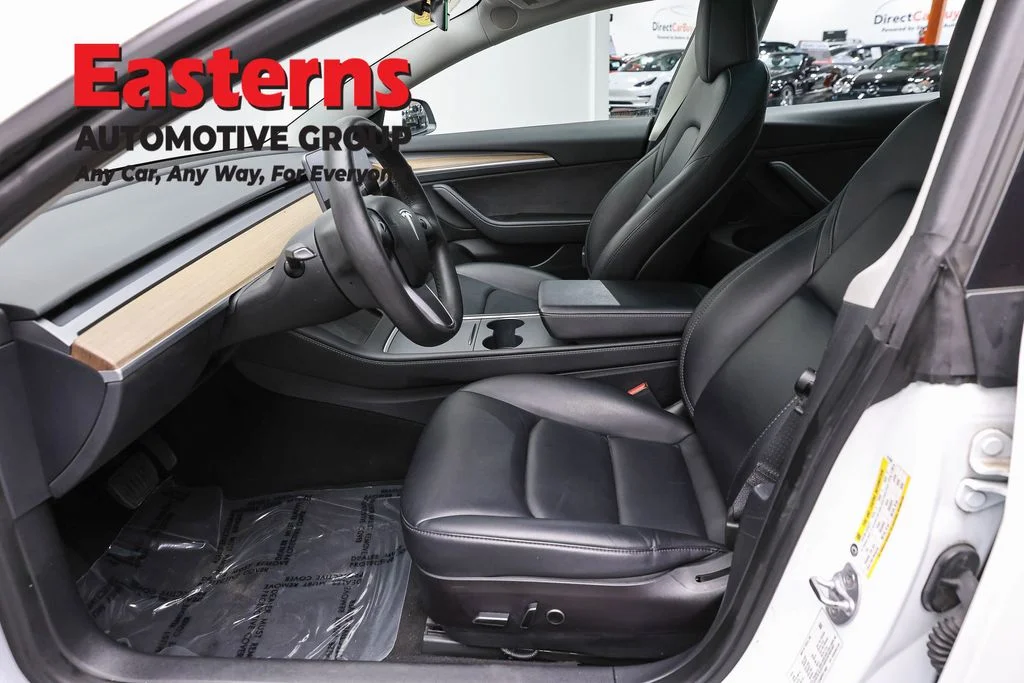 Used 2023 White Tesla Base image 14