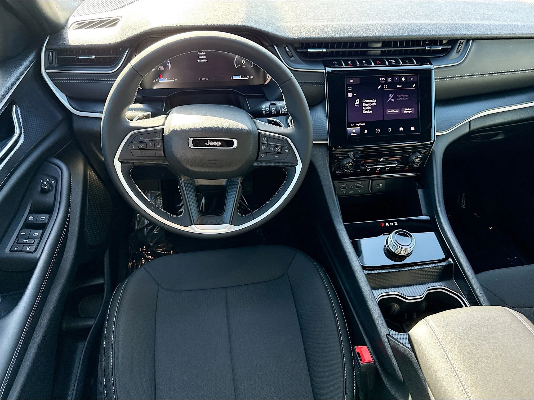 Used 2025 Silver Zynith Jeep Laredo X image 16
