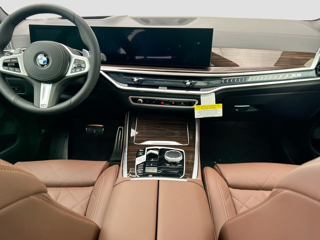 New 2026 Green Metallic BMW xDrive40i image 13