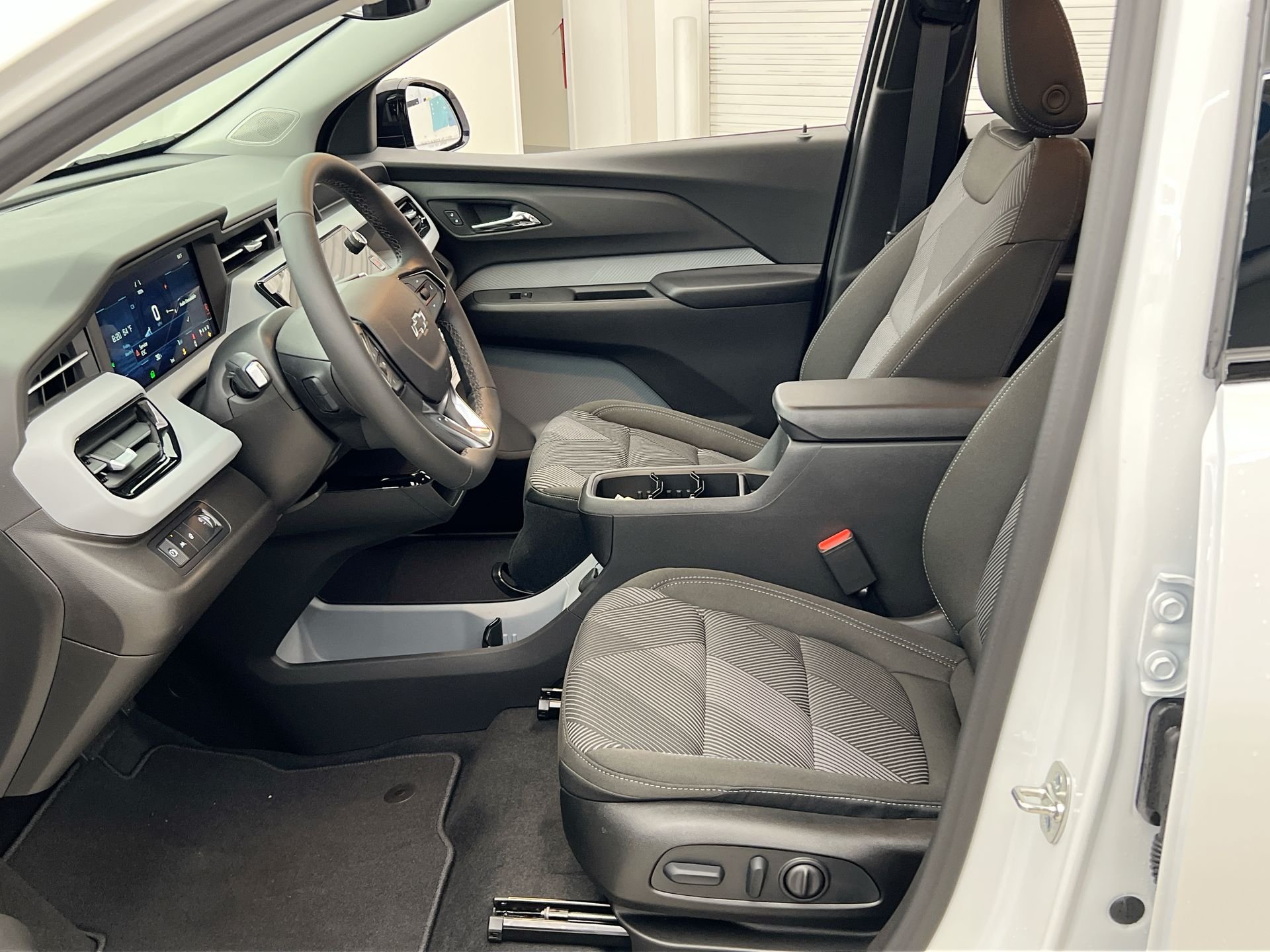 2027 Chevrolet Bolt LT - Photo 63