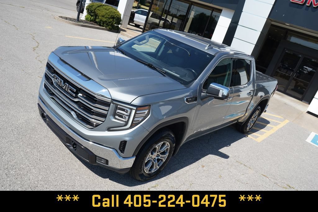 Used 2025 Sterling Metallic GMC SLT image 15