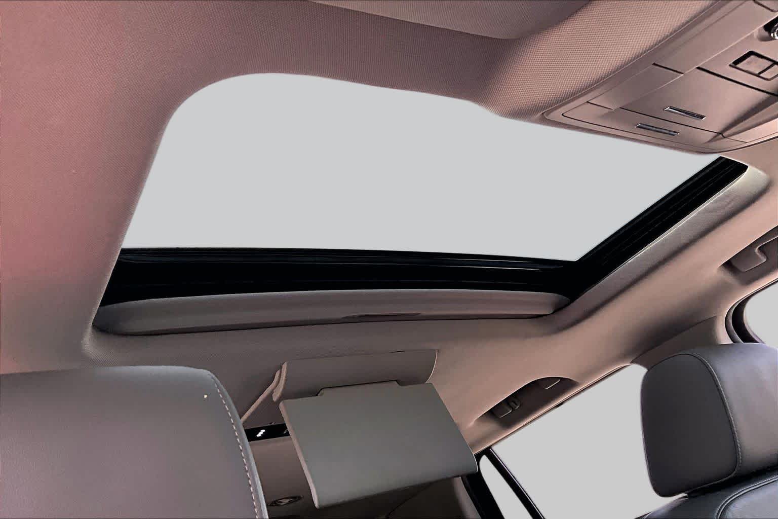 Used 2019 Silver Ice Metallic Chevrolet LT image 14