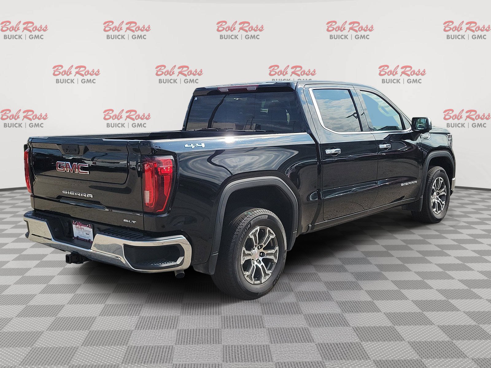 Certified Used 2026 Onyx Black GMC SLT image 4