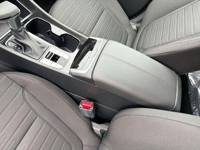 New 2026 White Hyundai SE AWD image 23